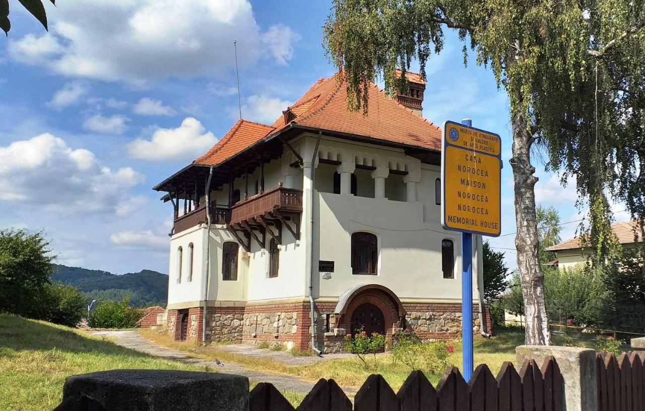 La Livada Villa Valea Danului Exterior photo